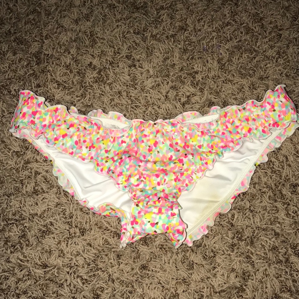 victoria’s secret bikini bottoms